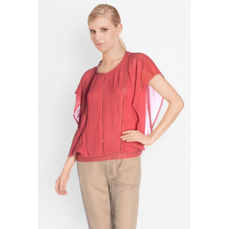 Blouse volantée en voile brodé C EST BEAU LA VIE Blouse volantée en voile brodé C EST BEAU LA VIE