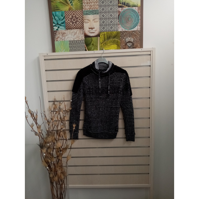 Jolie pull top homme