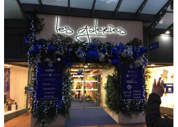 LES GALERIES 